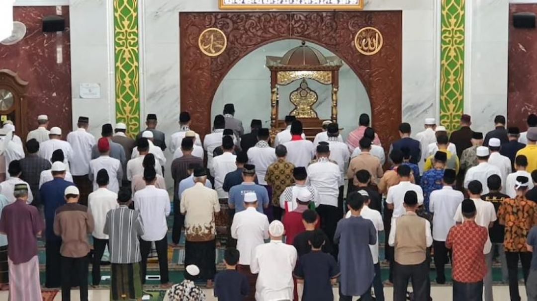 Baca Surat Al-Ikhlas 50 Kali Hari Jumat, Ini Cara dan Manfaatnya Menurut Imam Ghazali